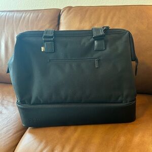 BEIS Weekender Bag in Black